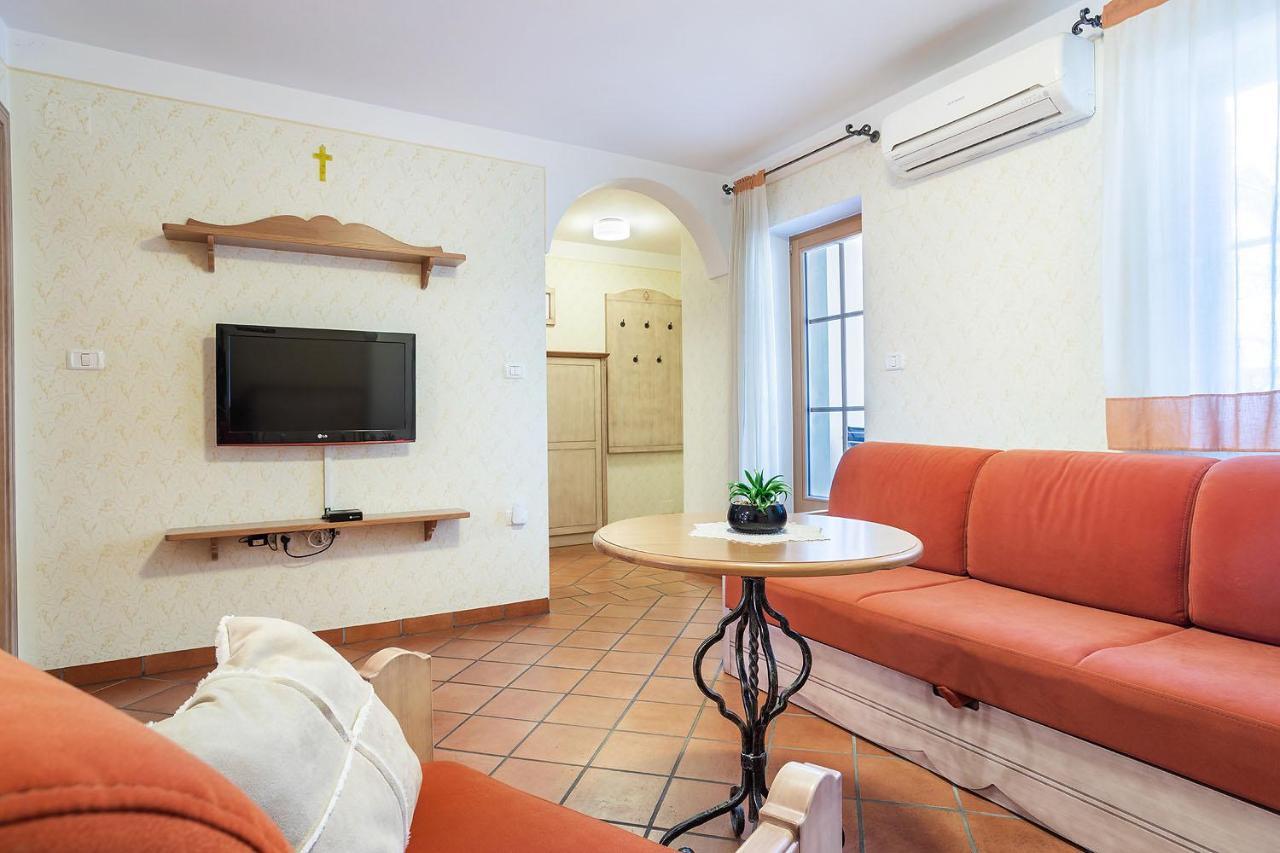 Apartments Tourist Farm Matijovc Naklo Exterior photo